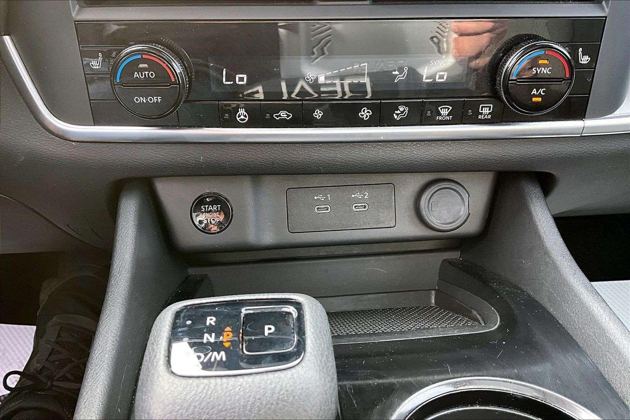 2024 Nissan Rogue SV Moonroof / 90 DAYS NO PAYMENTS Photo