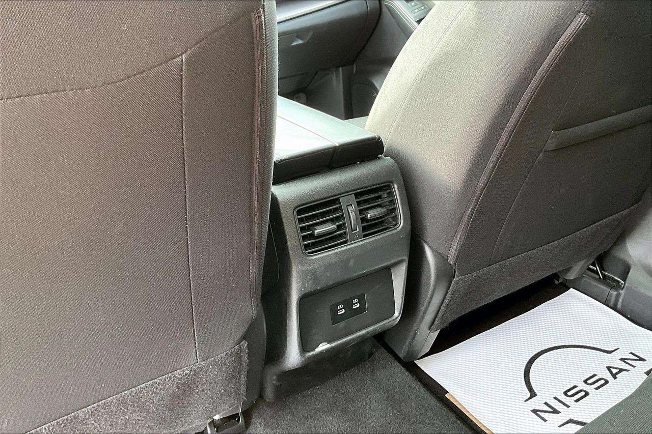 2024 Nissan Rogue SV Moonroof / 90 DAYS NO PAYMENTS Photo