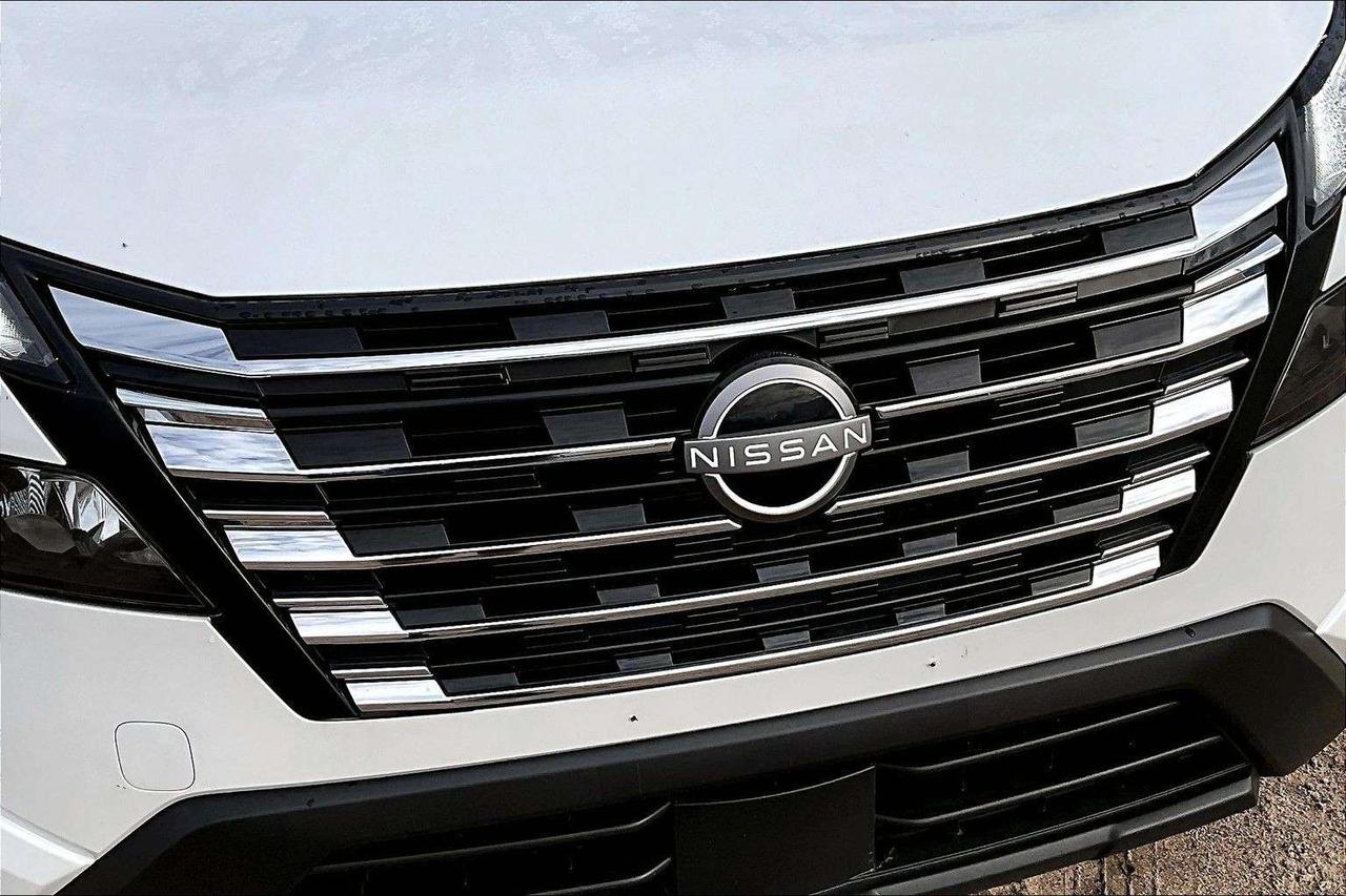 2024 Nissan Rogue SV Moonroof / 90 DAYS NO PAYMENTS Photo