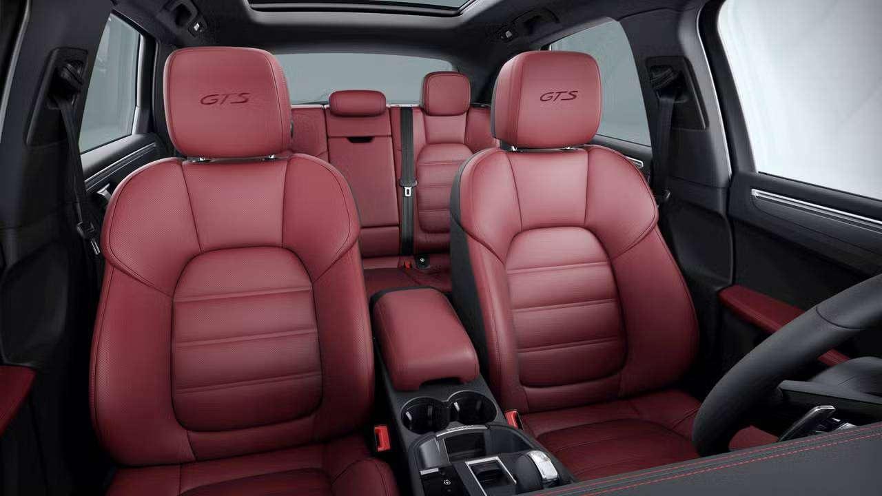 2024 Porsche Macan Includes 2yr Porsche Certified Extended Warranty Photo
