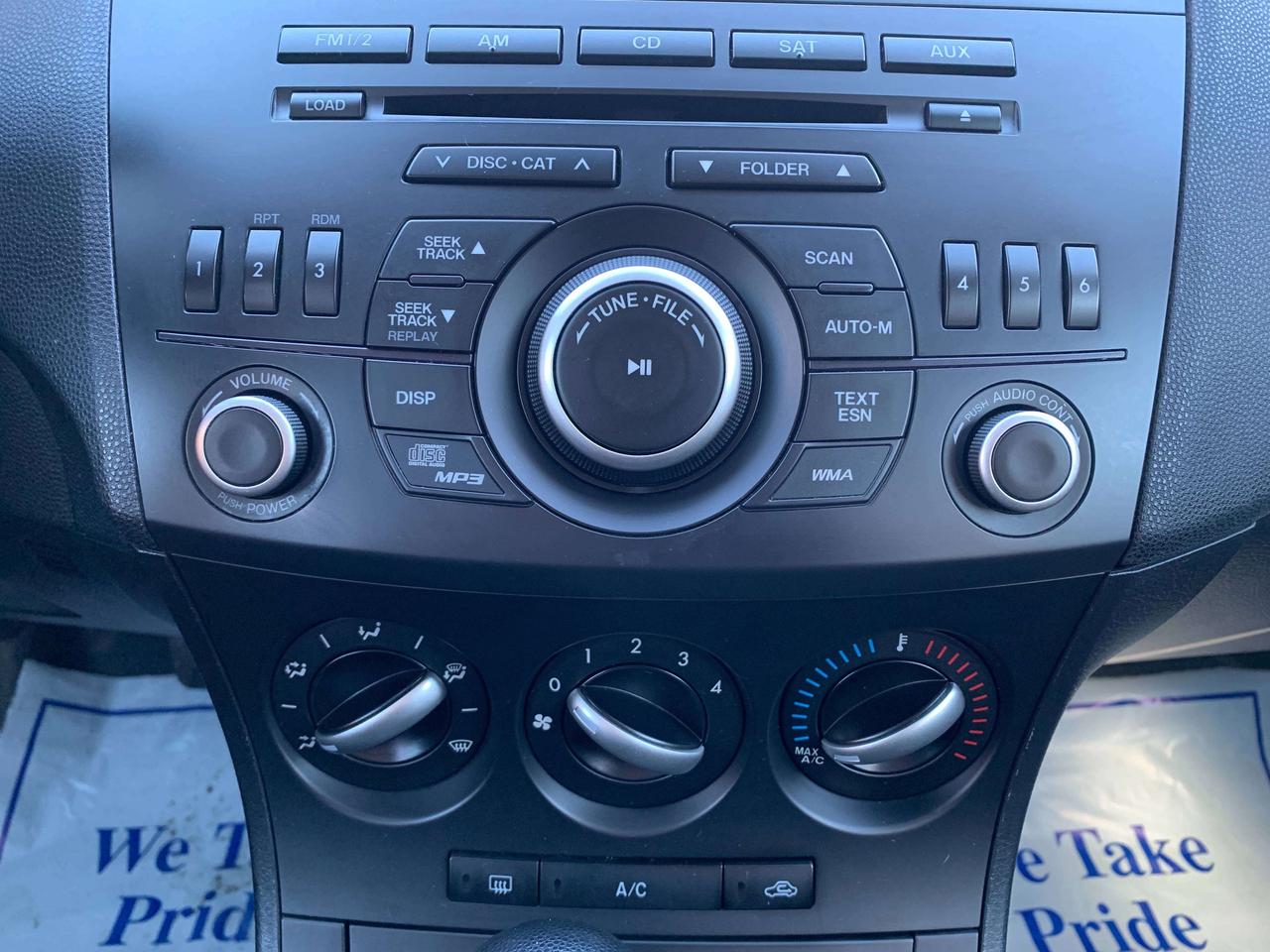 2013 Mazda 3 GX Photo