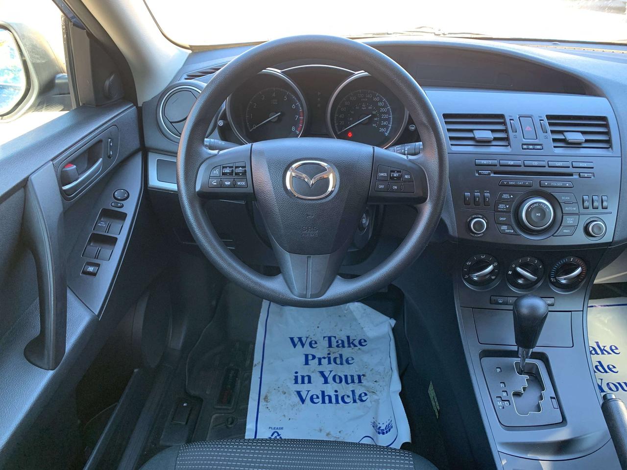 2013 Mazda 3 GX Photo