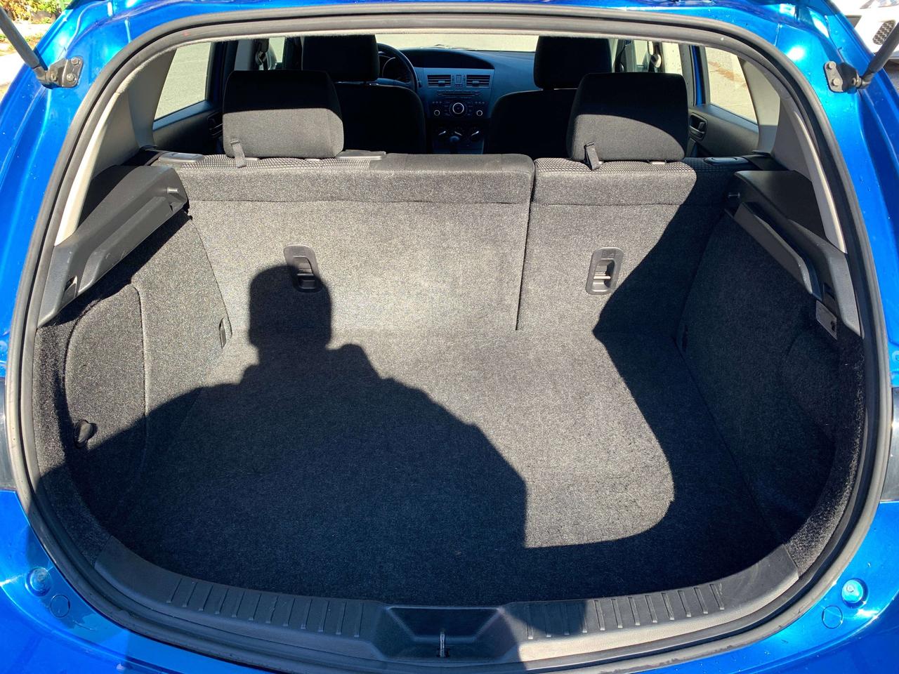 2013 Mazda 3 GX Photo