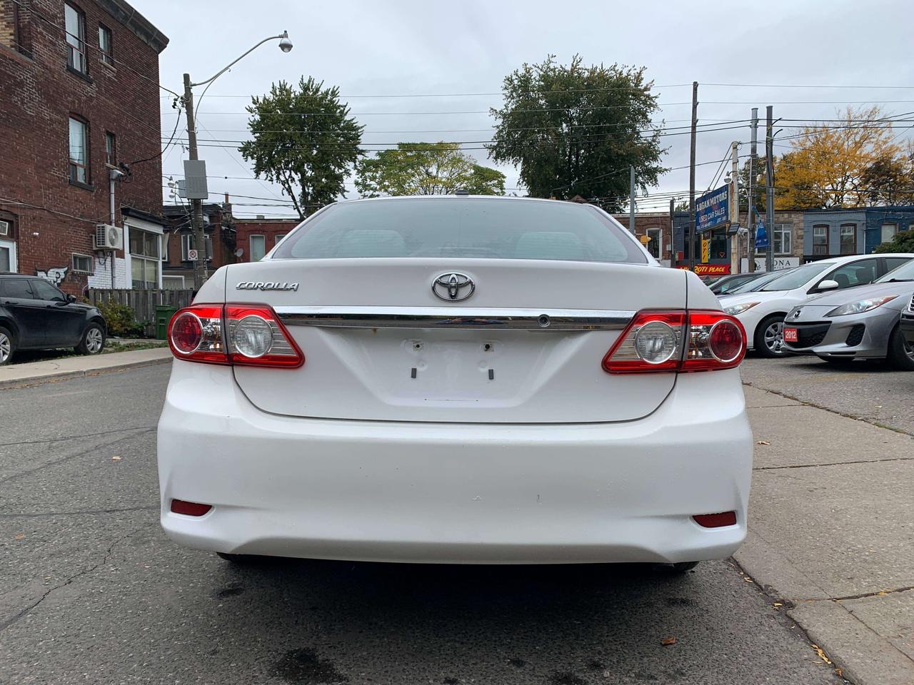 2013 Toyota Corolla CE Photo