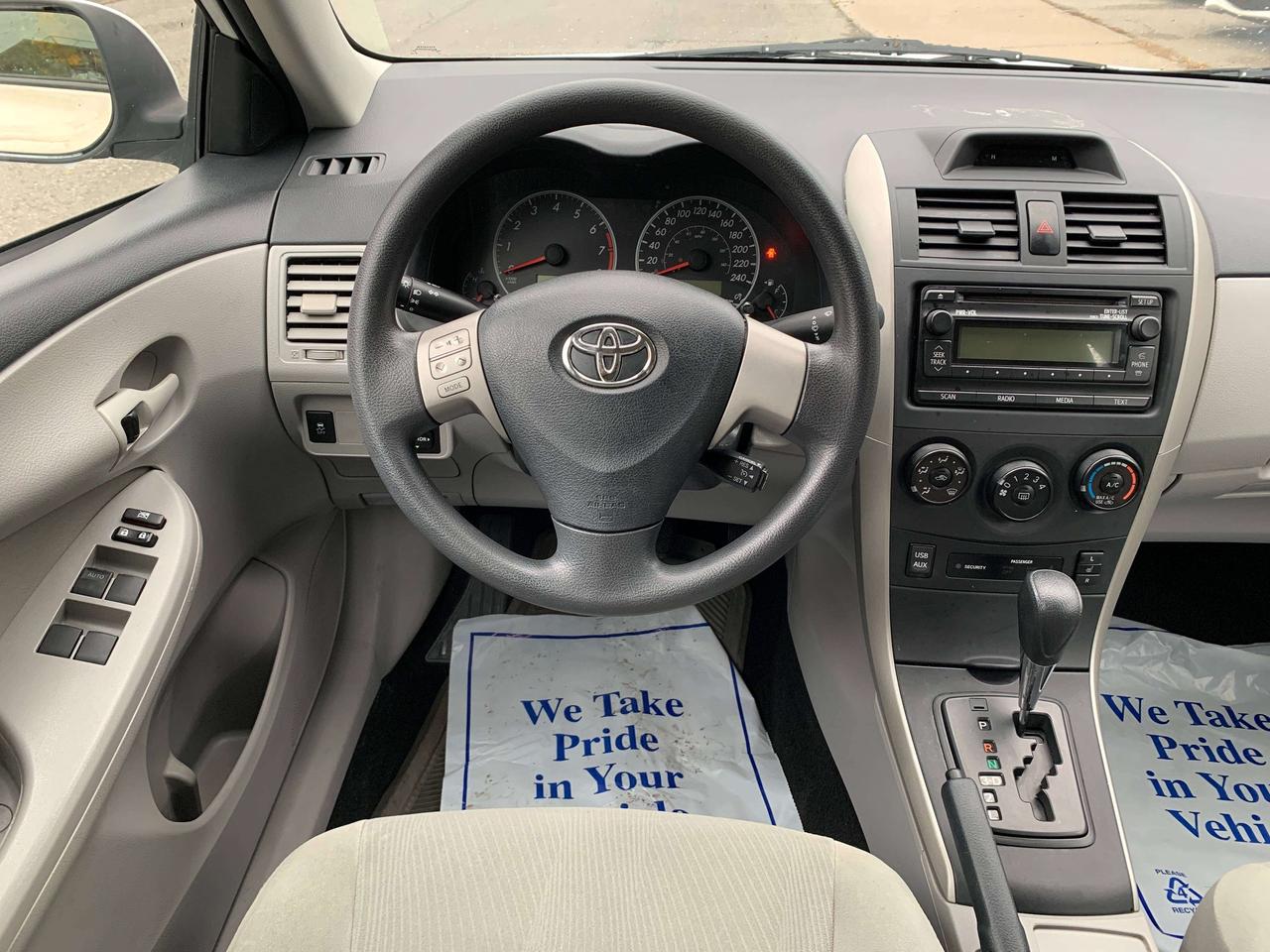 2013 Toyota Corolla CE Photo