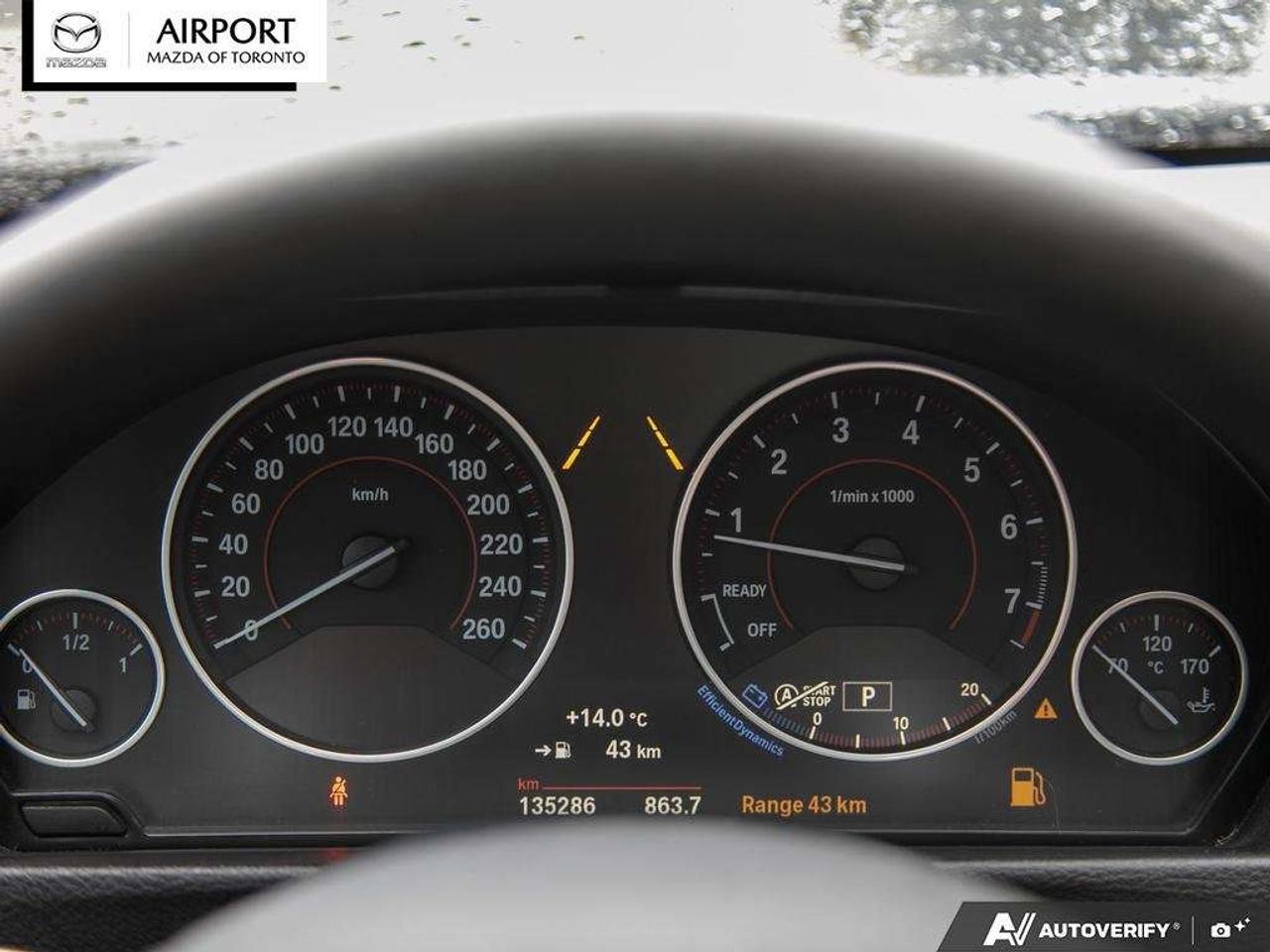 2017 BMW 3 Series 330i xDrive Photo