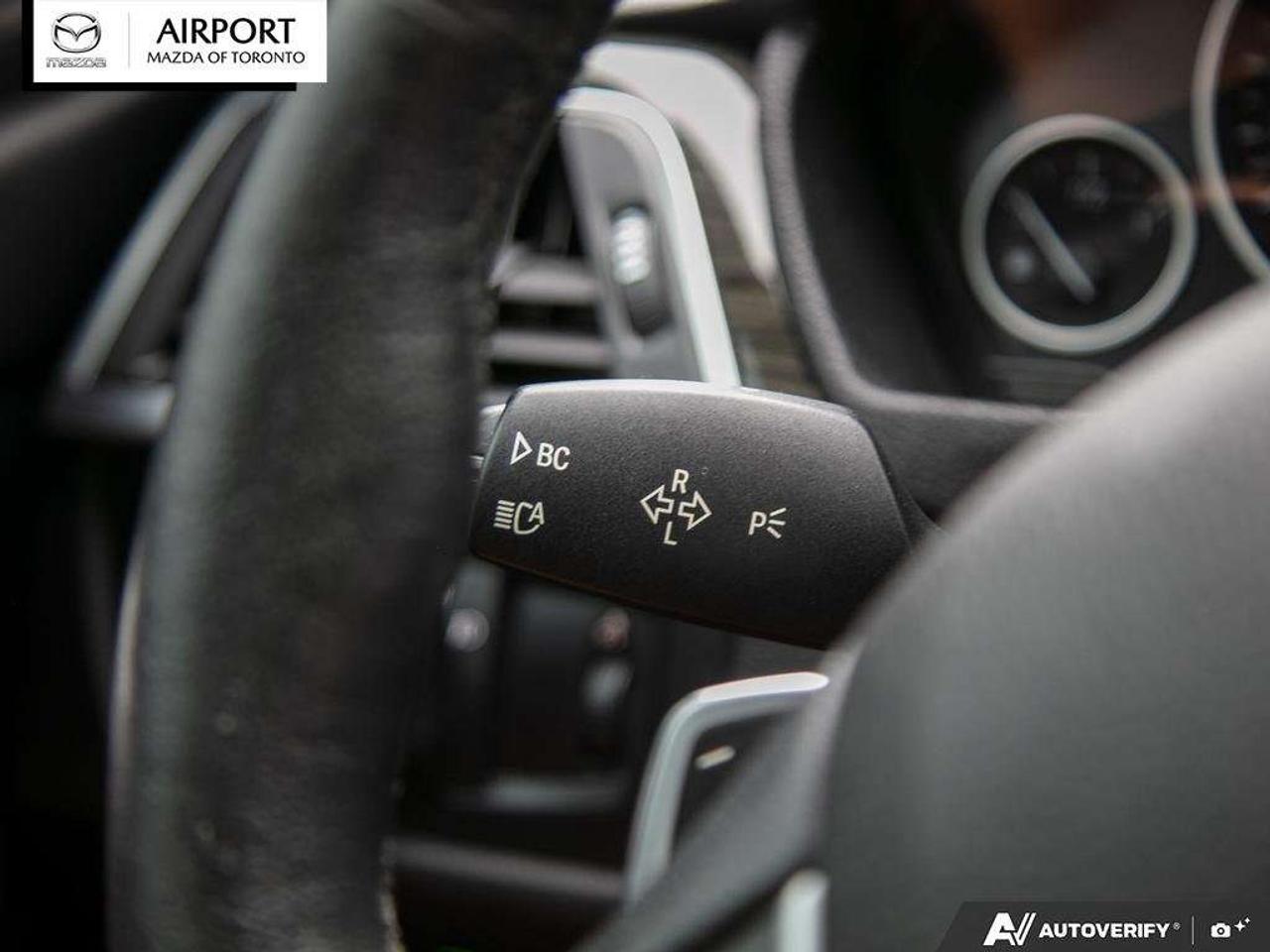 2017 BMW 3 Series 330i xDrive Photo