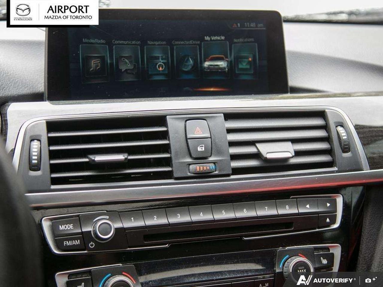 2017 BMW 3 Series 330i xDrive Photo