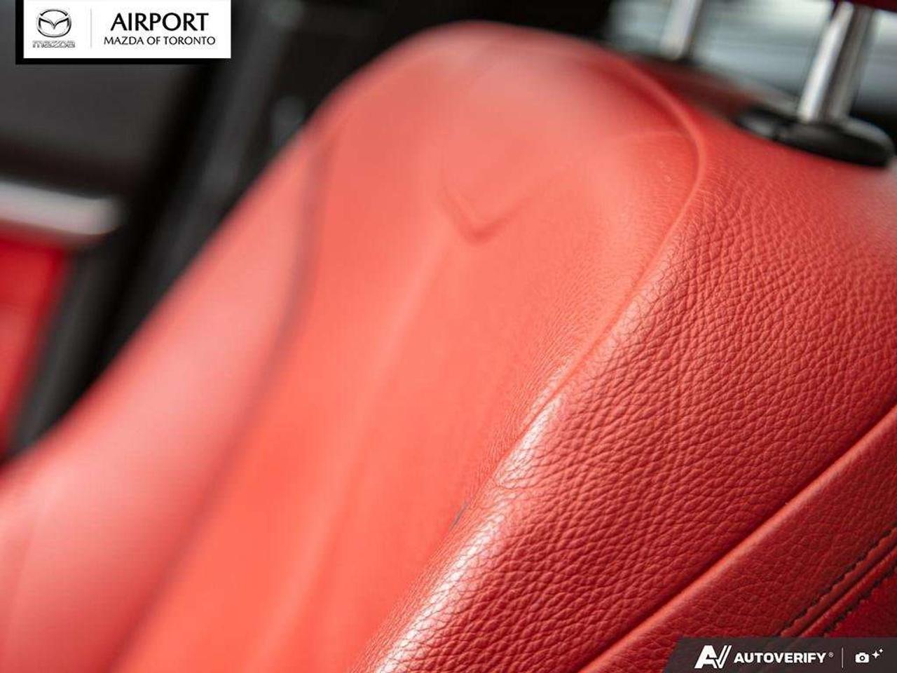 2017 BMW 3 Series 330i xDrive Photo