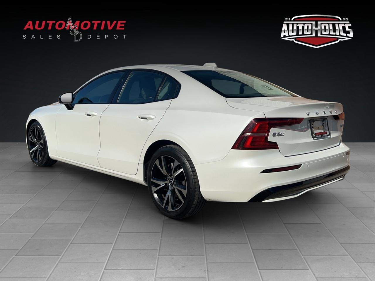 2024 Volvo S60 Core Photo