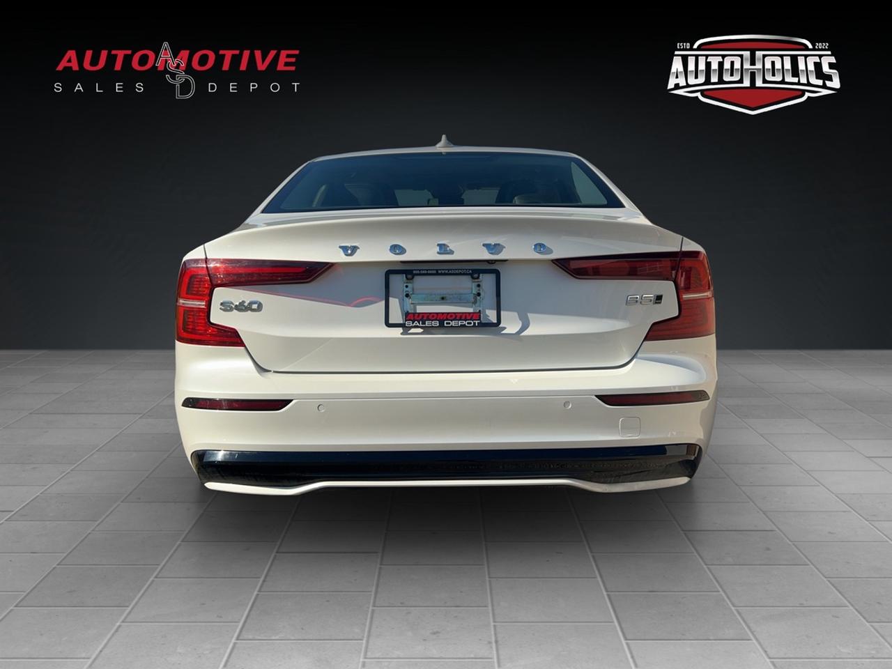 2024 Volvo S60 Core Photo