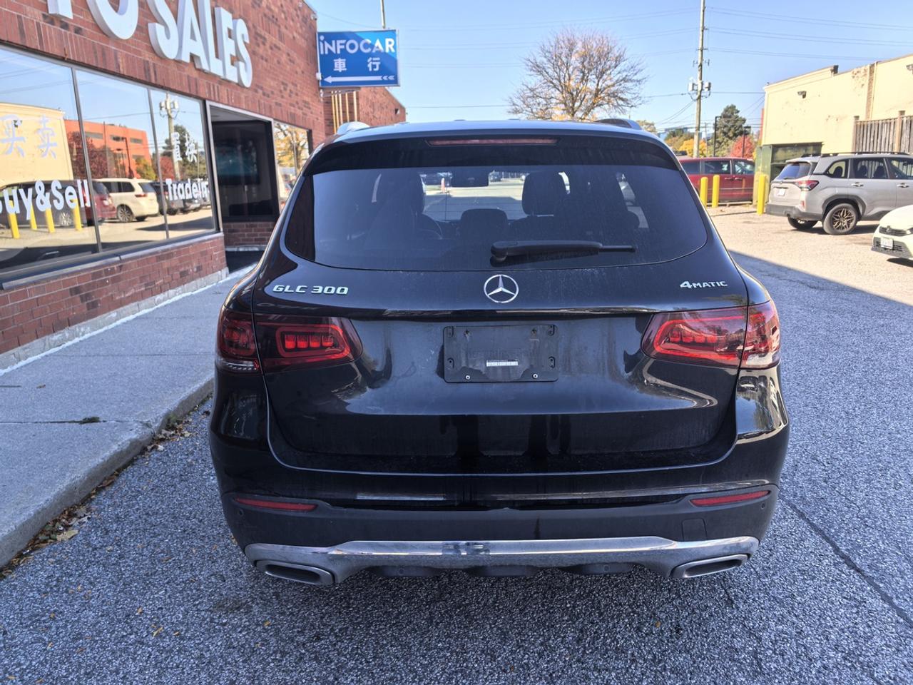 2022 Mercedes-Benz GLC 300 Photo4