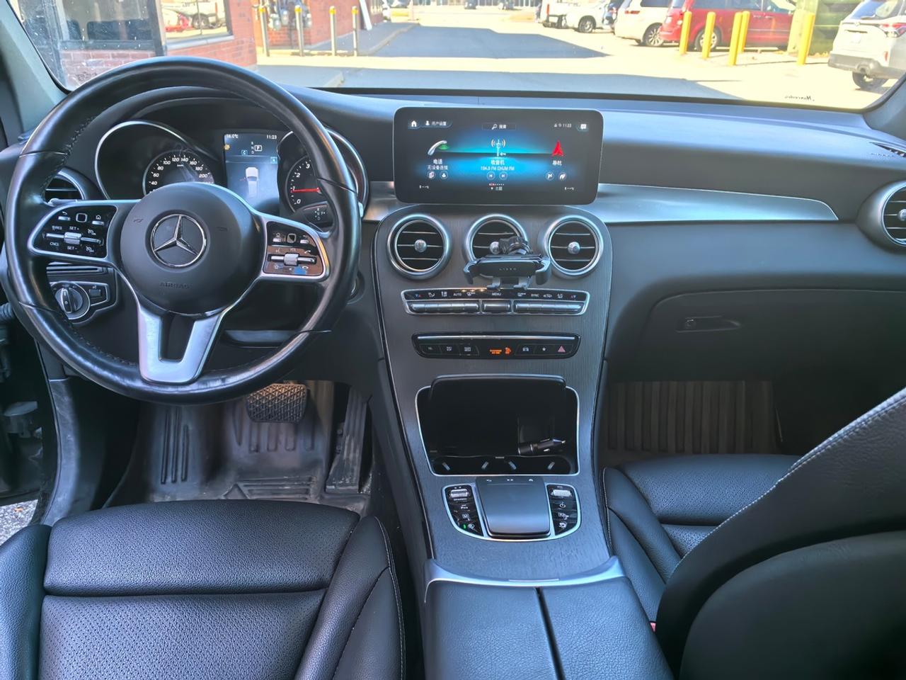 2022 Mercedes-Benz GLC 300 Photo