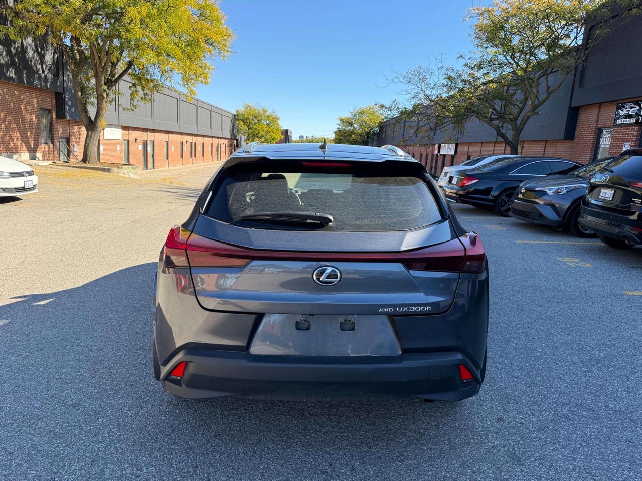 2025 Lexus UX UX 300h CVT, PREMIUM PACKAGE, NO ACCIDENT Photo