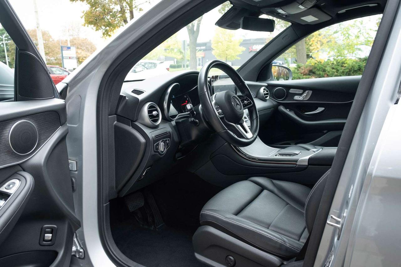 2022 Mercedes-Benz GLC GLC300 4MATIC Photo