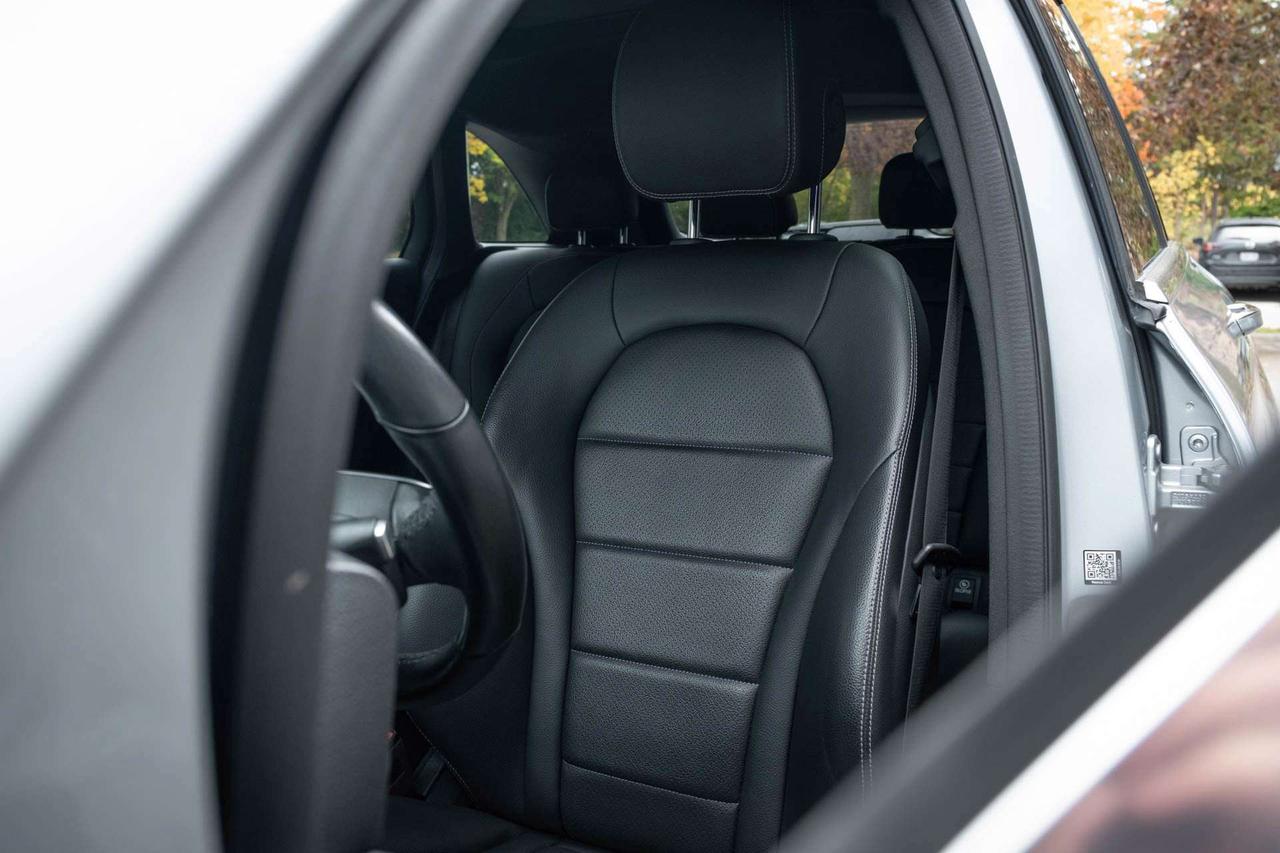 2022 Mercedes-Benz GLC GLC300 4MATIC Photo