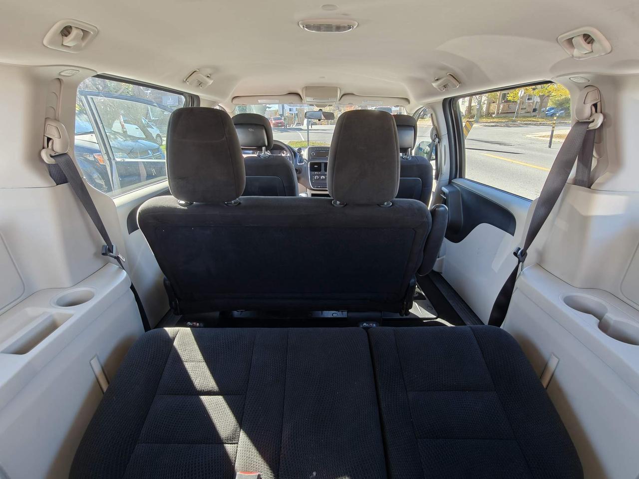 2014 Dodge Grand Caravan SE/SXT Passenger Van Photo
