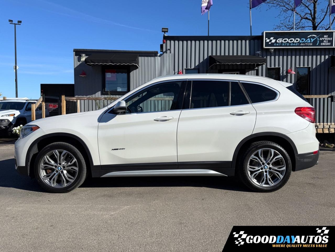 2018 BMW X1 xDrive28i PREMIUM PKG | LOW KMS | CLEAN CARFAX Photo5