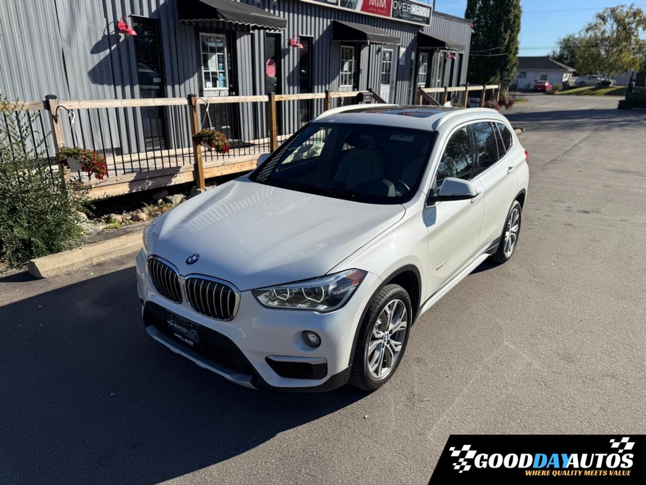 2018 BMW X1 xDrive28i PREMIUM PKG | LOW KMS | CLEAN CARFAX Photo