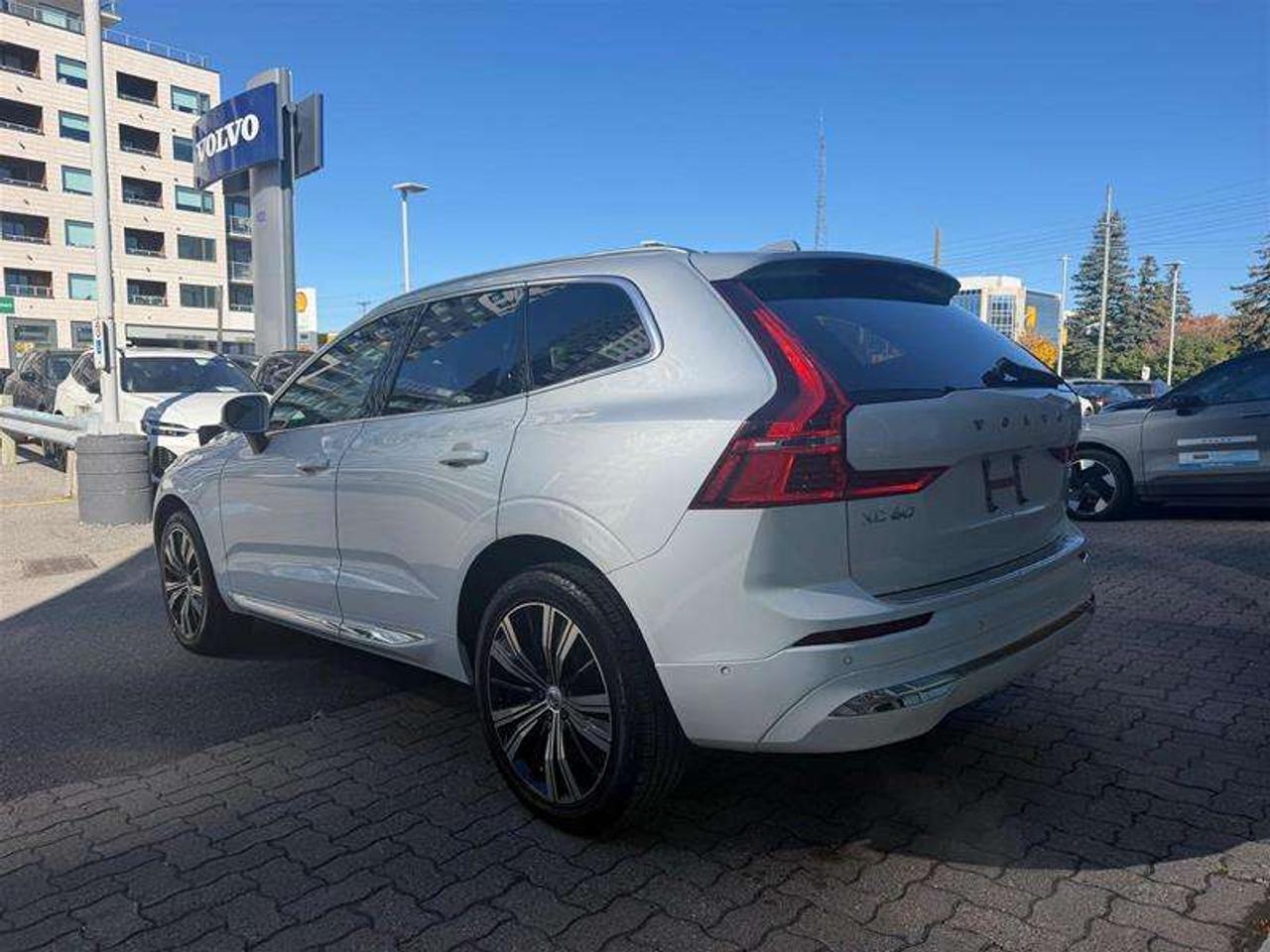 2023 Volvo XC60 B6 Plus   HK   Climate   CPO   CarFax Verified Photo2