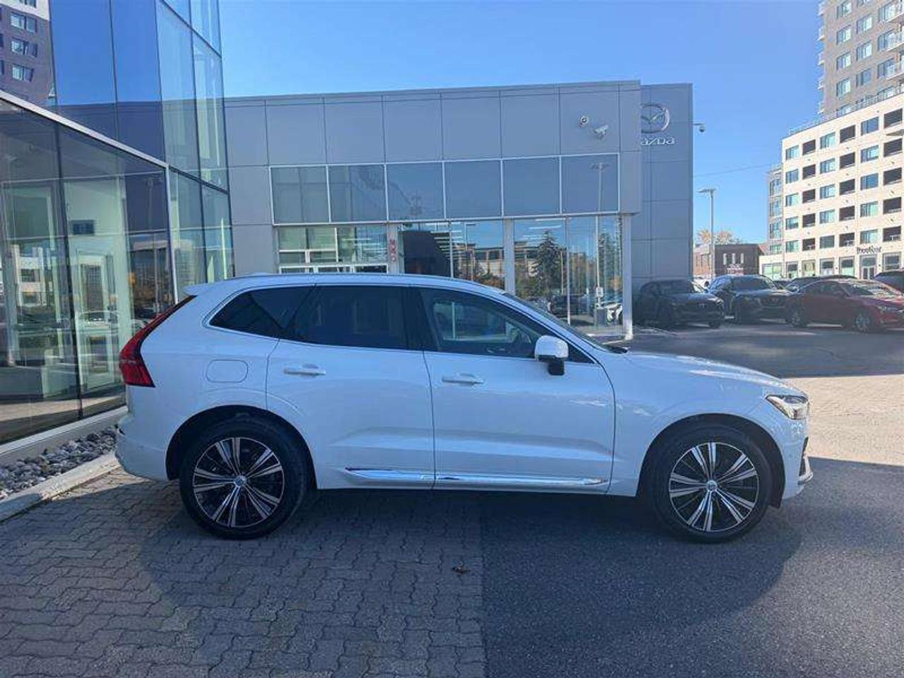 2023 Volvo XC60 B6 Plus   HK   Climate   CPO   CarFax Verified Photo