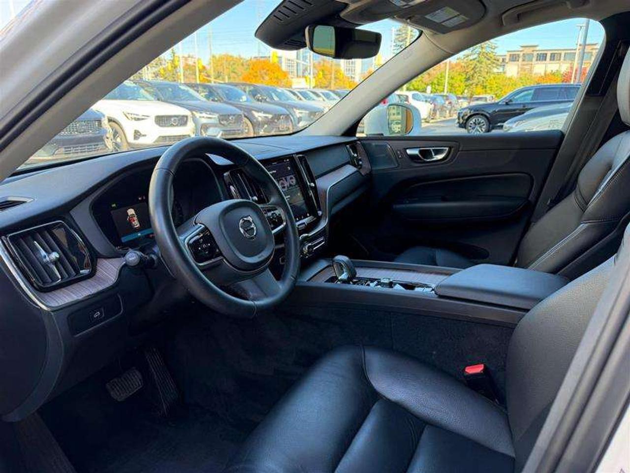 2023 Volvo XC60 B6 Plus   HK   Climate   CPO   CarFax Verified Photo