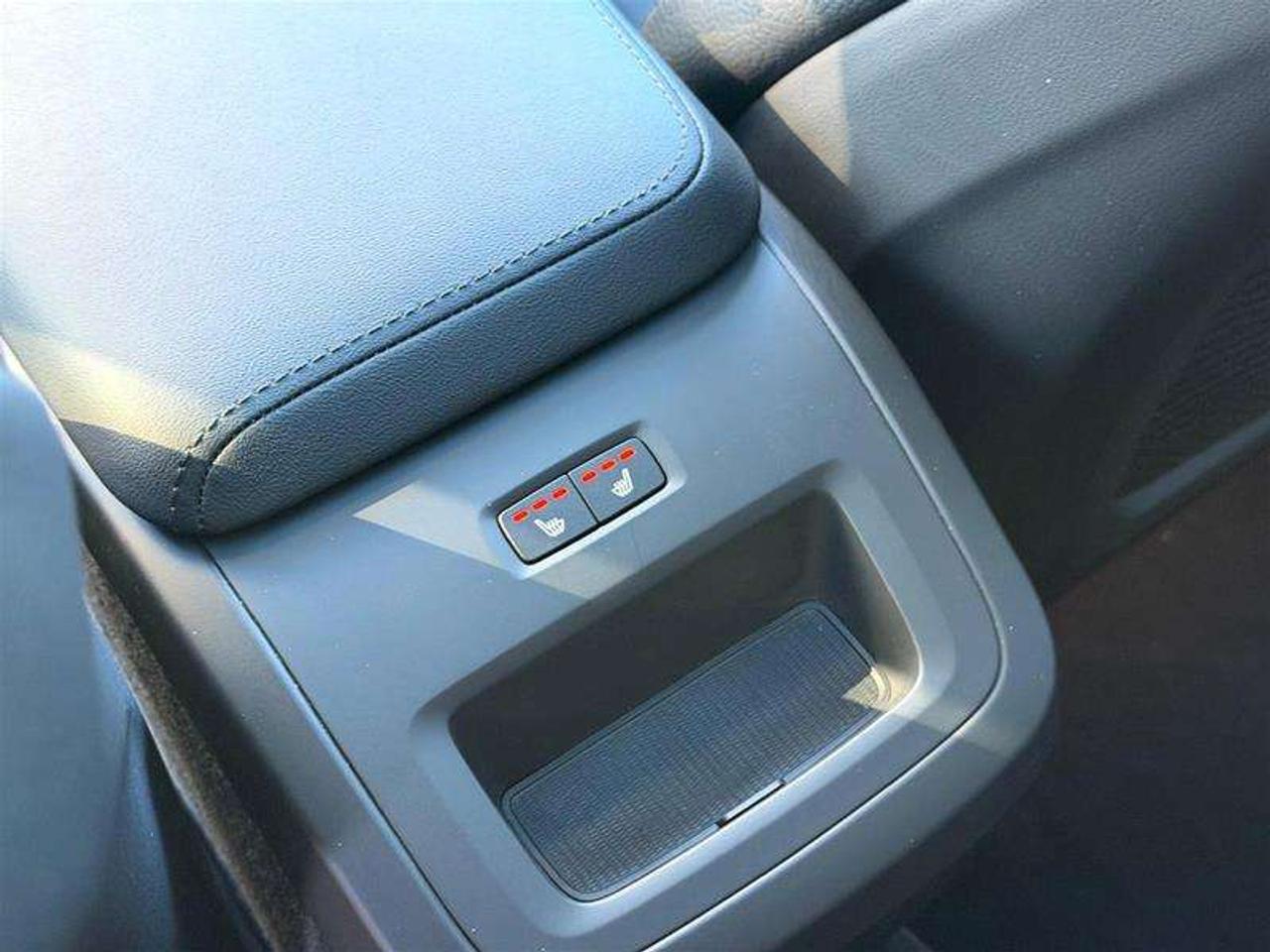 2023 Volvo XC60 B6 Plus   HK   Climate   CPO   CarFax Verified Photo