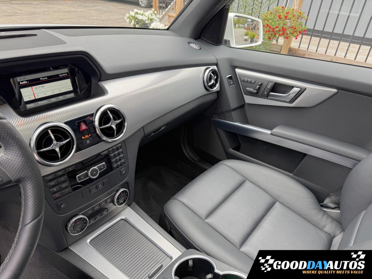 2014 Mercedes-Benz GLK-Class GLK-Class GLK250 BlueTEC | ONE OWNER | SUPER LOW K Photo