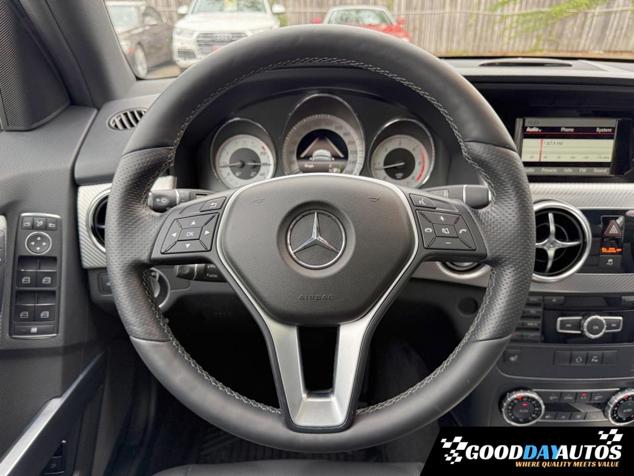 2014 Mercedes-Benz GLK-Class GLK-Class GLK250 BlueTEC | ONE OWNER | SUPER LOW K Photo