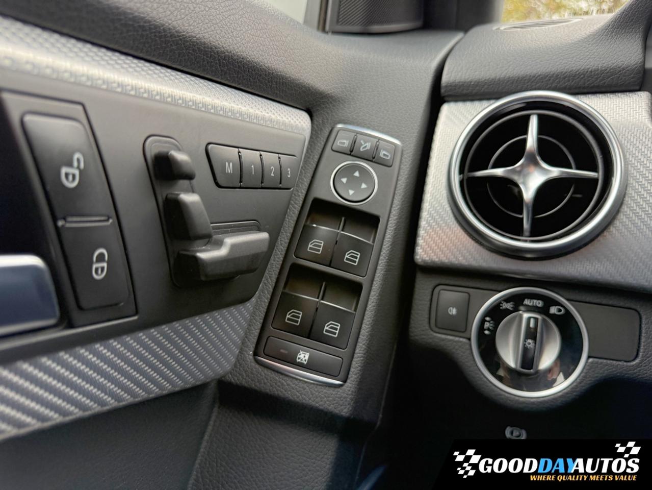 2014 Mercedes-Benz GLK-Class GLK-Class GLK250 BlueTEC | ONE OWNER | SUPER LOW K Photo