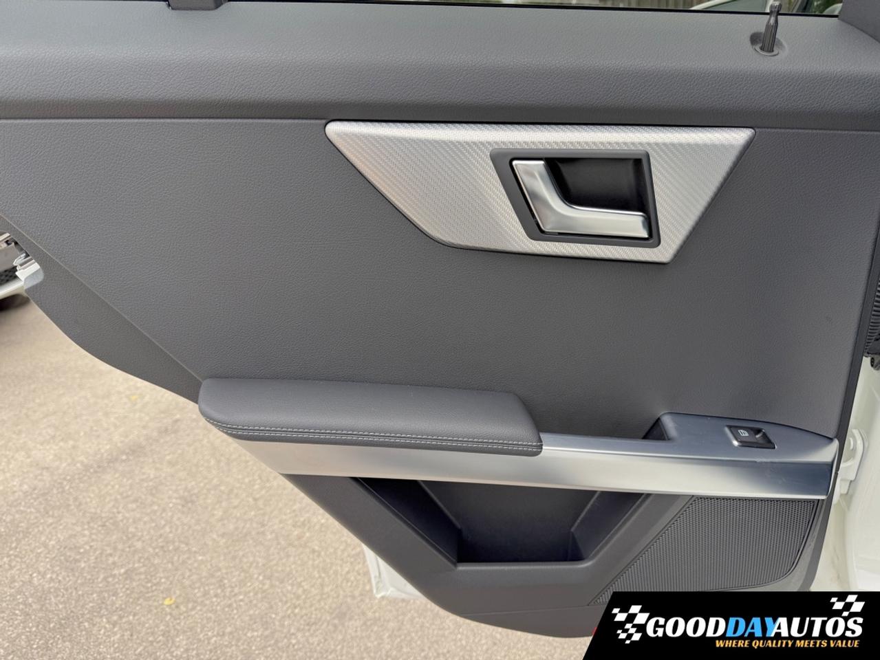 2014 Mercedes-Benz GLK-Class GLK-Class GLK250 BlueTEC | ONE OWNER | SUPER LOW K Photo