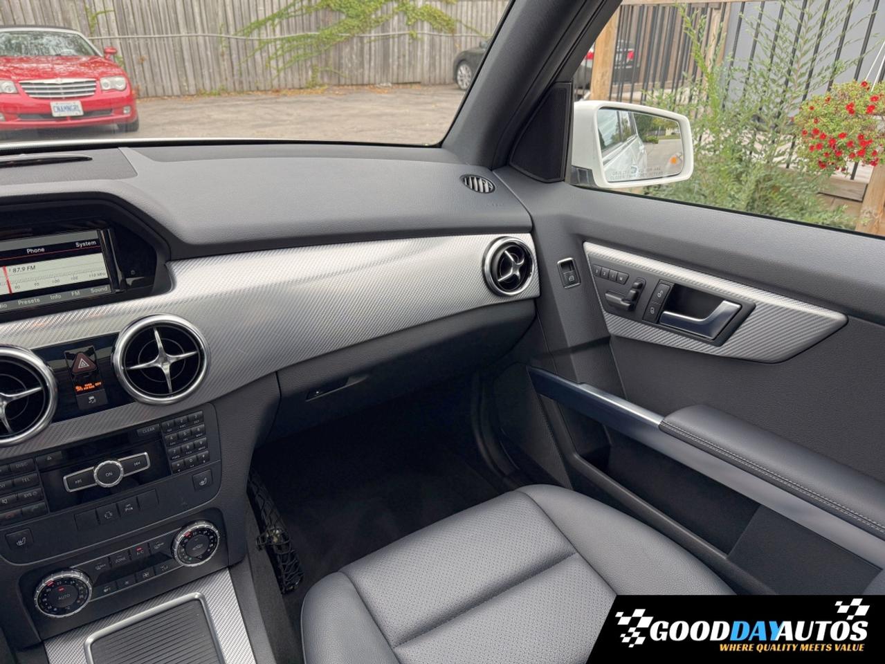 2014 Mercedes-Benz GLK-Class GLK-Class GLK250 BlueTEC | ONE OWNER | SUPER LOW K Photo