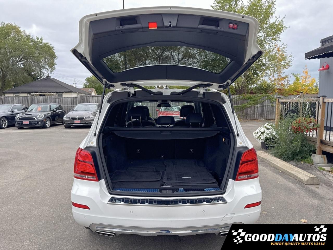 2014 Mercedes-Benz GLK-Class GLK-Class GLK250 BlueTEC | ONE OWNER | SUPER LOW K Photo