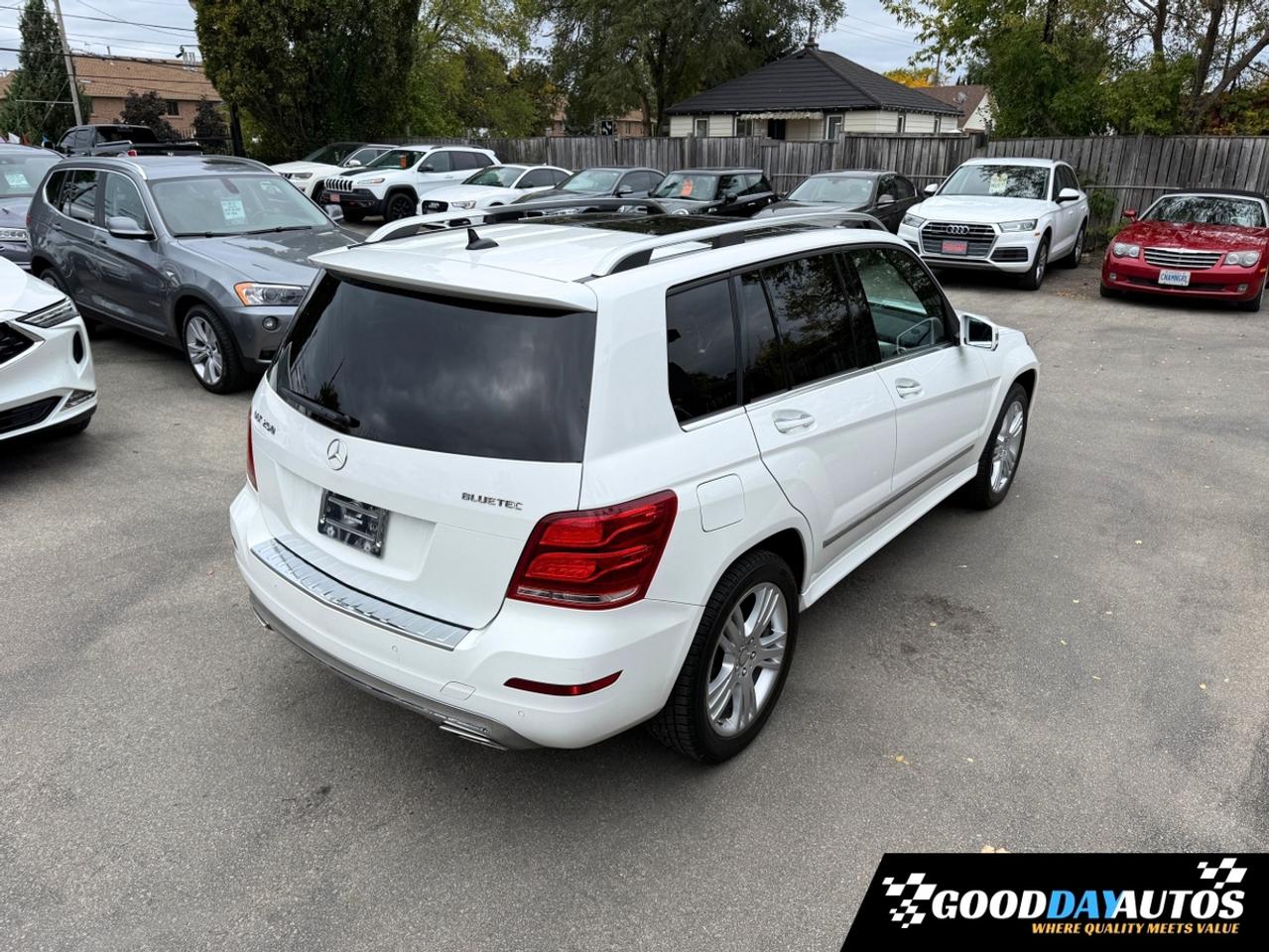 2014 Mercedes-Benz GLK-Class GLK-Class GLK250 BlueTEC | ONE OWNER | SUPER LOW K Photo