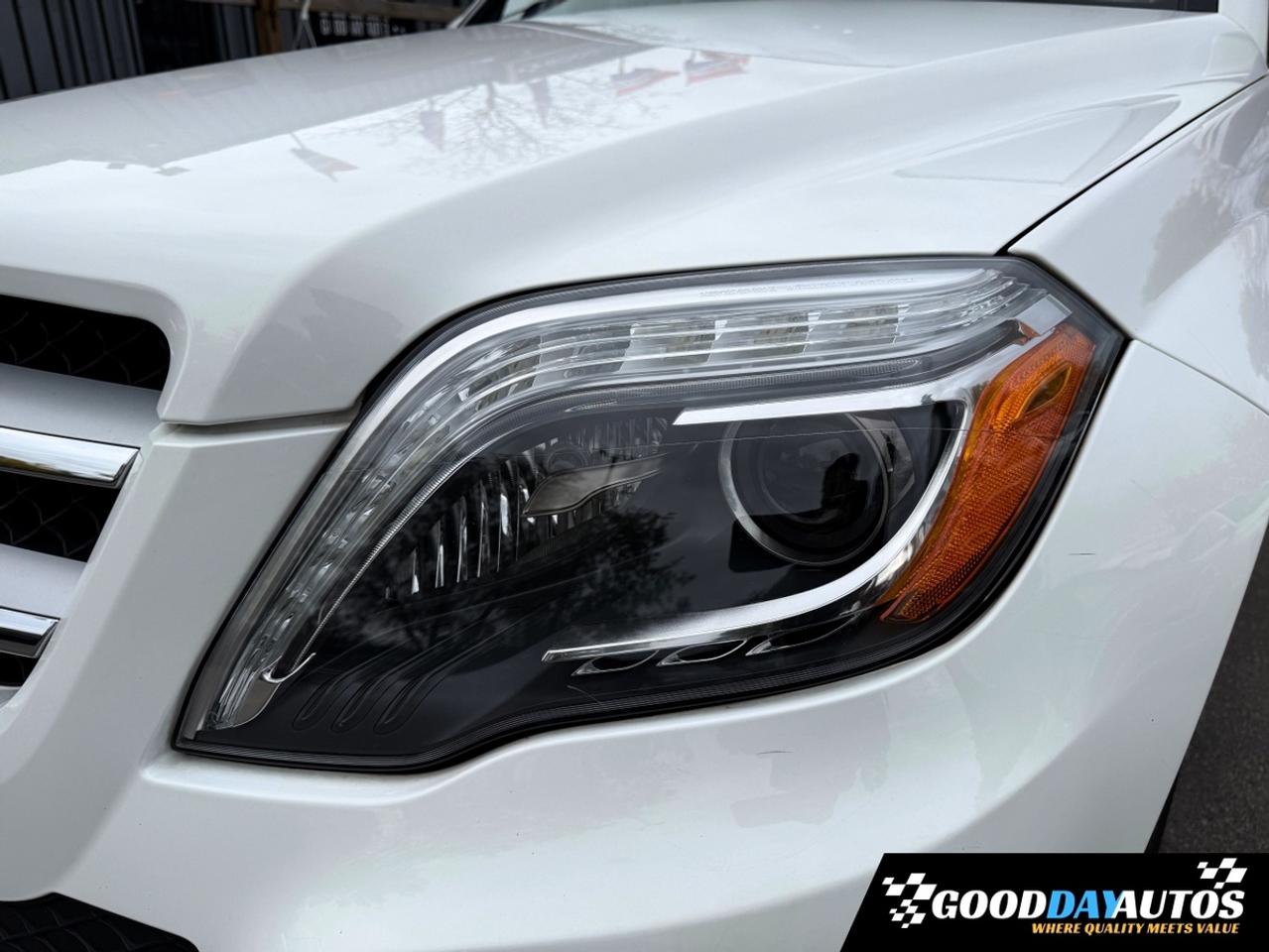 2014 Mercedes-Benz GLK-Class GLK-Class GLK250 BlueTEC | ONE OWNER | SUPER LOW K Photo