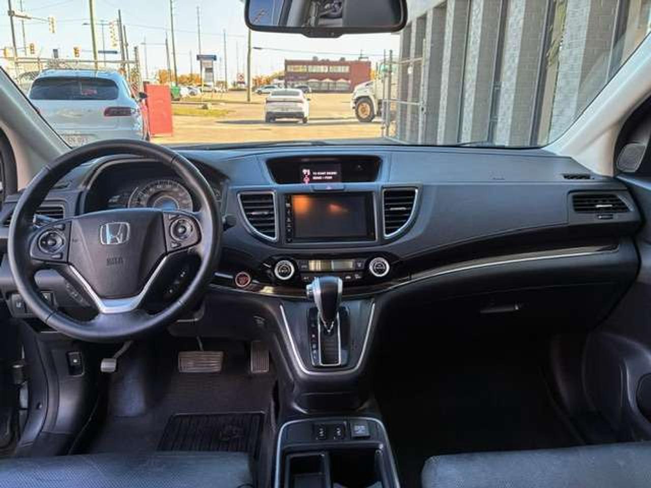2015 Honda CR-V Touring   AWD   2.4 LITRE   LEATHER   SUNROOF Photo