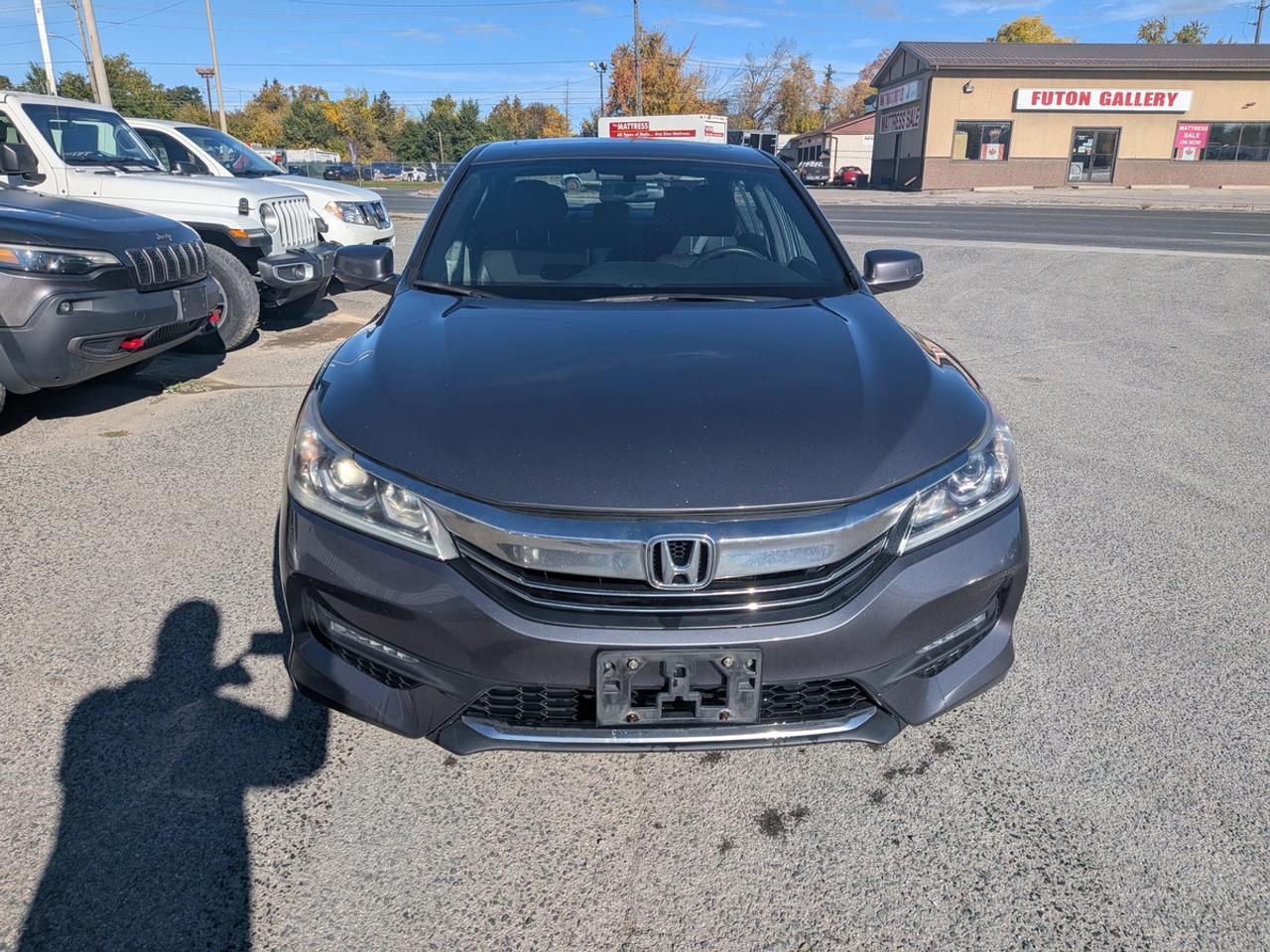 2017 Honda Accord Sport Photo5