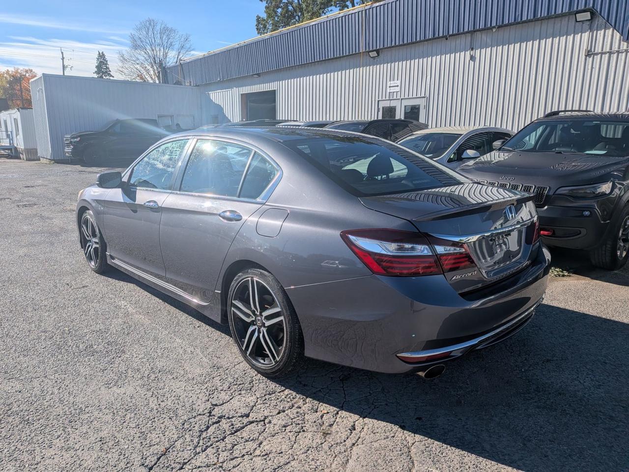 2017 Honda Accord Sport Photo