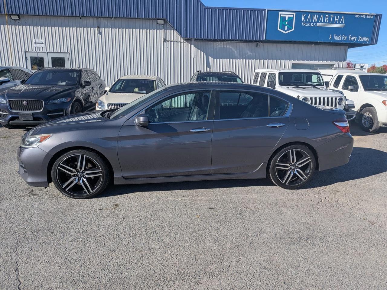 2017 Honda Accord Sport Photo