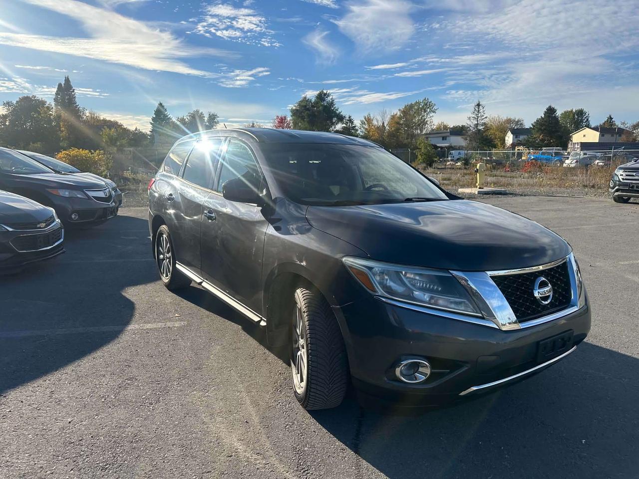 2014 Nissan Pathfinder S - CERTIFICATION INCLUDED Photo