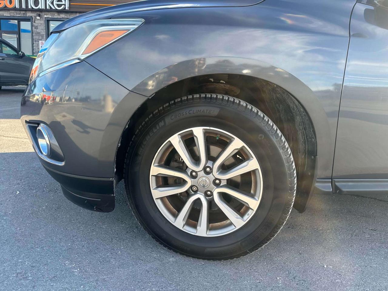 2014 Nissan Pathfinder S - CERTIFICATION INCLUDED Photo