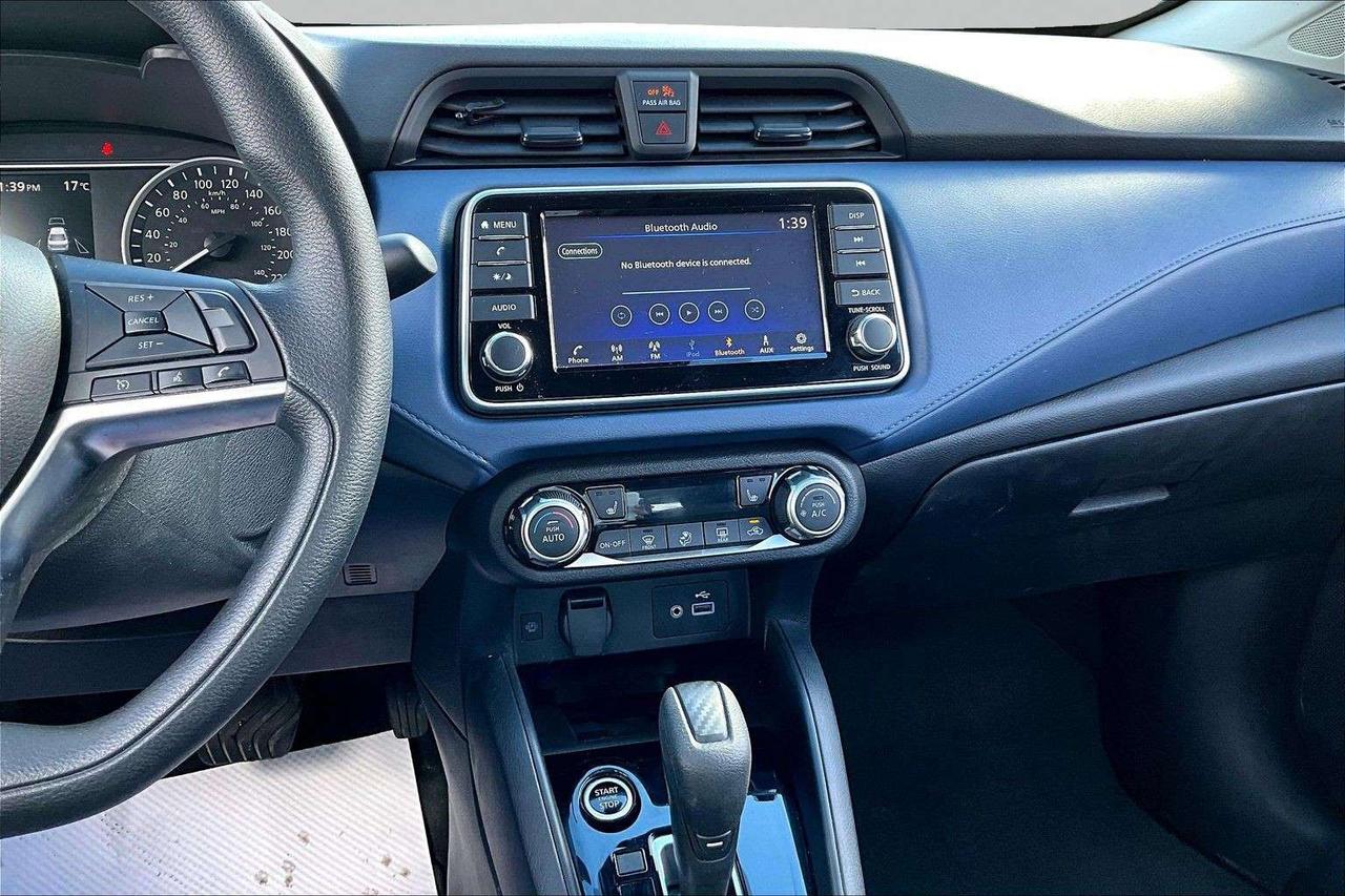 2025 Nissan Versa SV   Blind Spot   Wireless Charging   Heated Seats Photo4