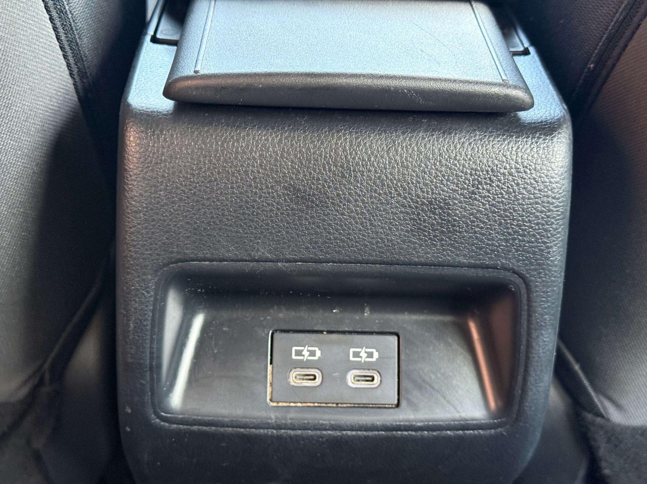 2023 Toyota Corolla SE   NO ACCIDENT   LOW KM Photo