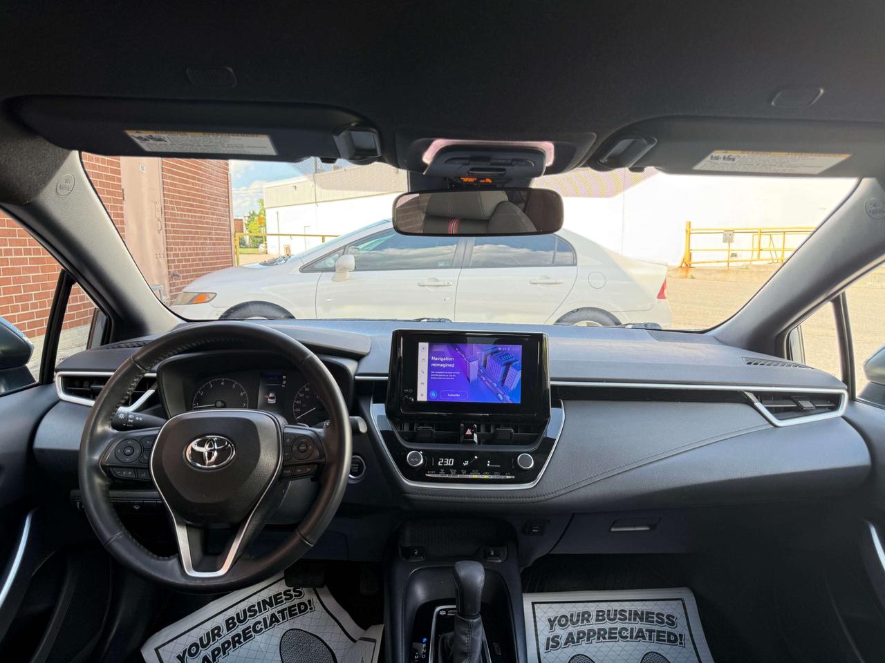 2023 Toyota Corolla SE   NO ACCIDENT   LOW KM Photo