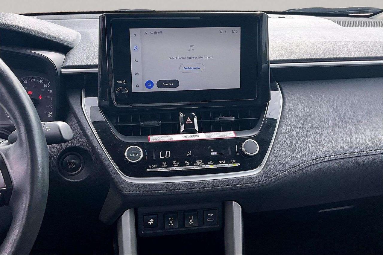 2025 Toyota Corolla Cross LE   Heated Seats   CarPlay   Backup Camera   AWD Photo