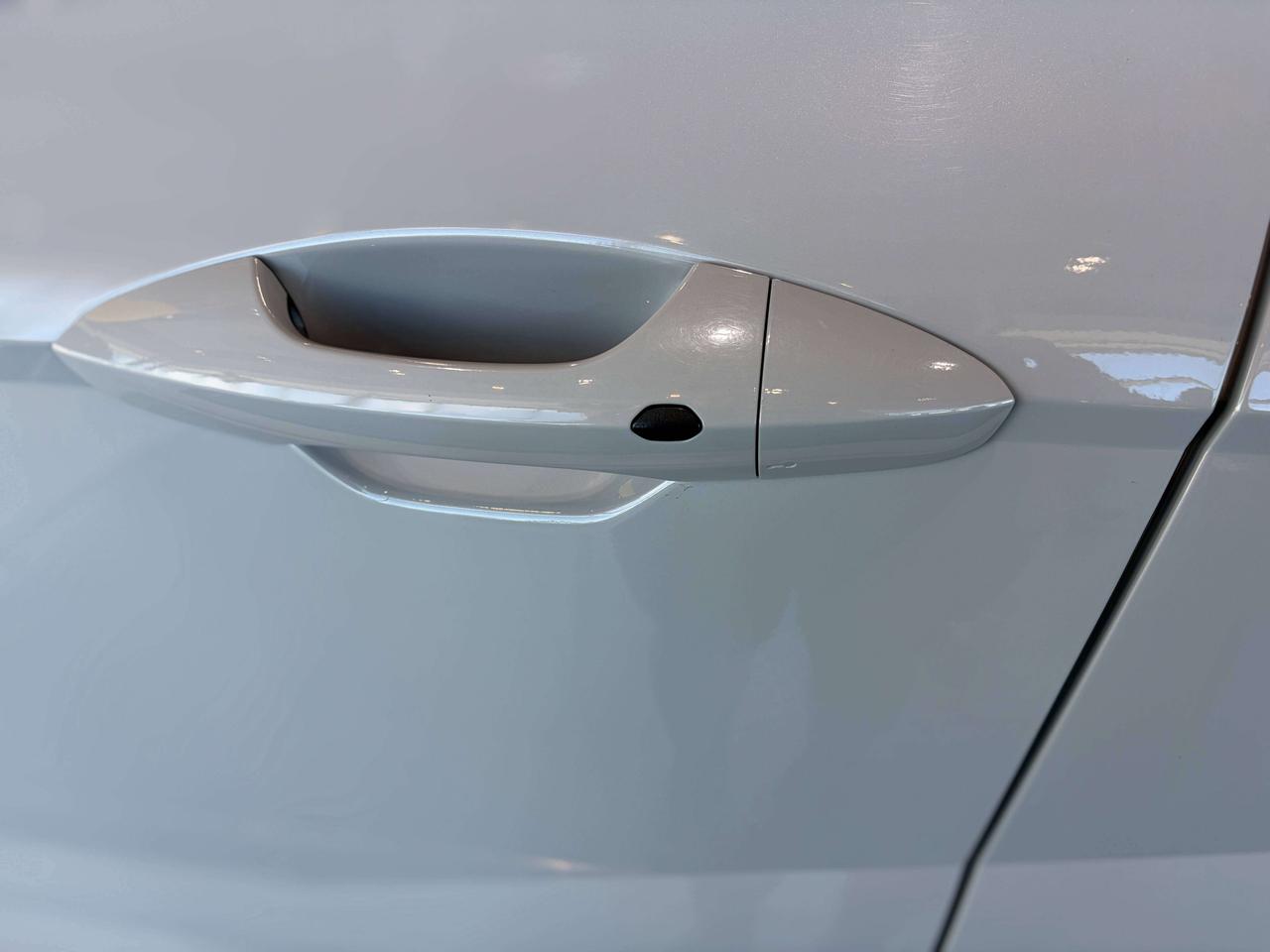 2024 Hyundai KONA KONA PREFERRED AWD Photo4