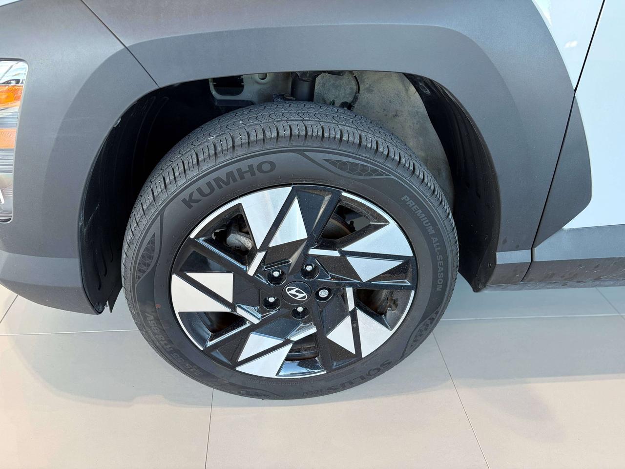 2024 Hyundai KONA KONA PREFERRED AWD Photo