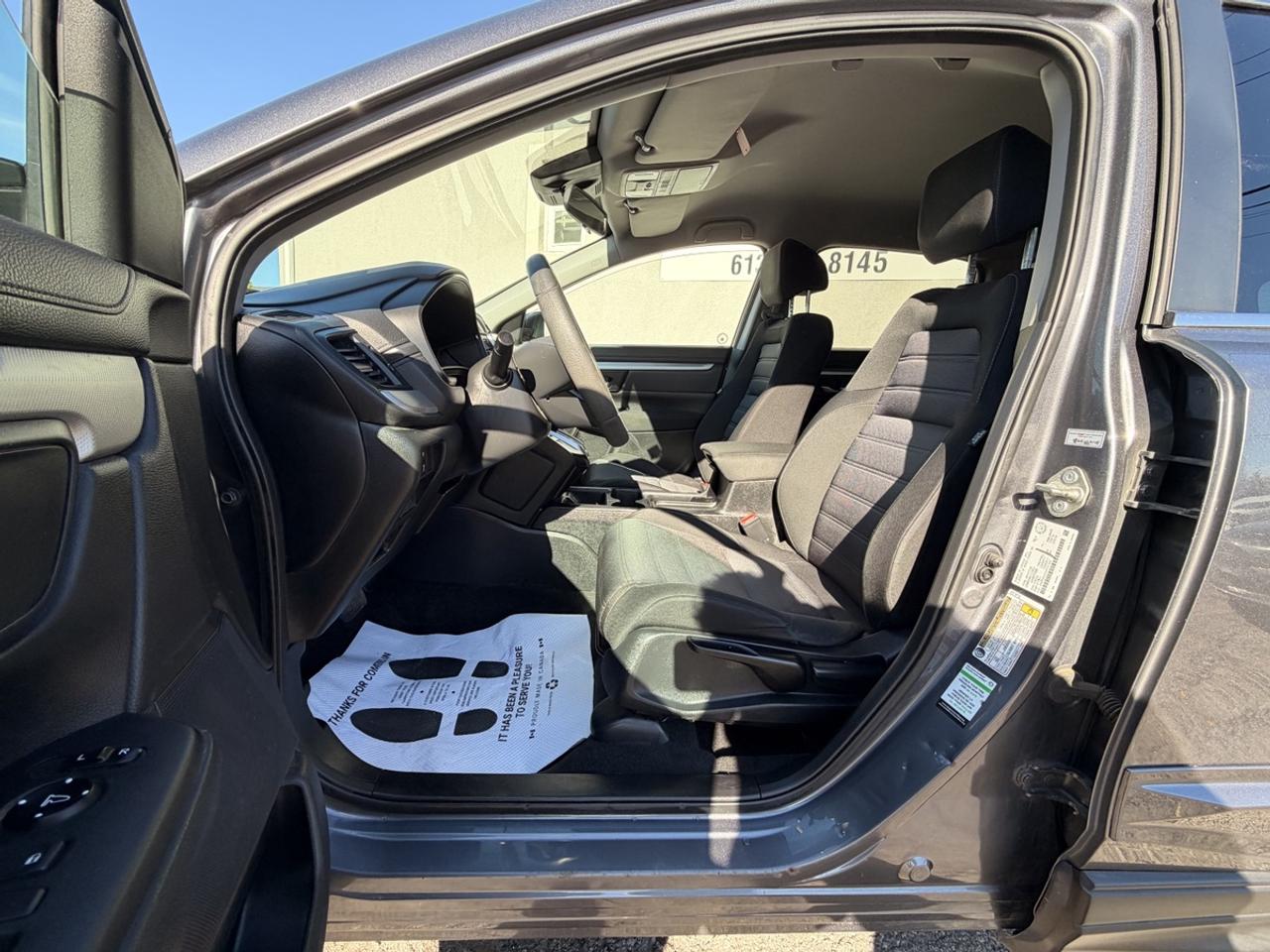 2017 Honda CR-V LX Photo