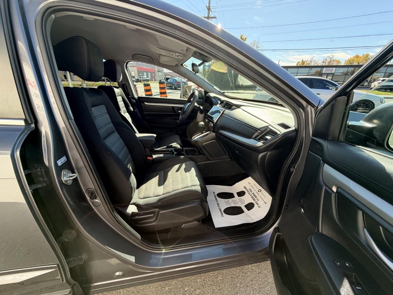 2017 Honda CR-V LX Photo
