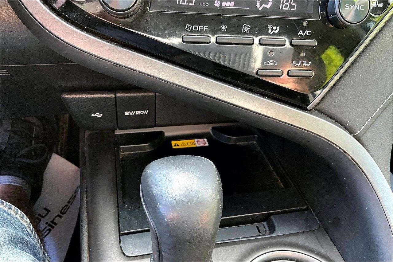 2022 Toyota Camry XSE Photo